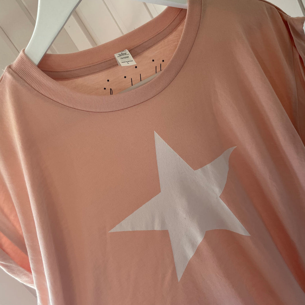 Peach star tee