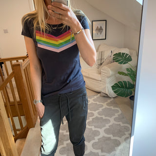 Rainbow chevron on black tee (medium size 12)